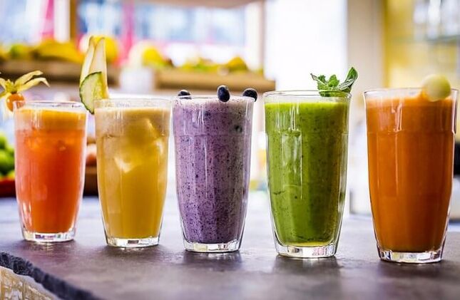 Types of smoothies made from berries, fruits and vegetables