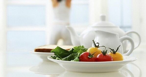 tomatoes with herbs on the Dukan diet